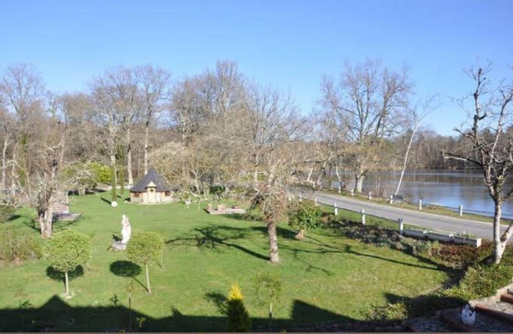 Hotel - Restaurant Le Moulin De Villiers Nouan-le-Fuzelier Dış mekan fotoğraf