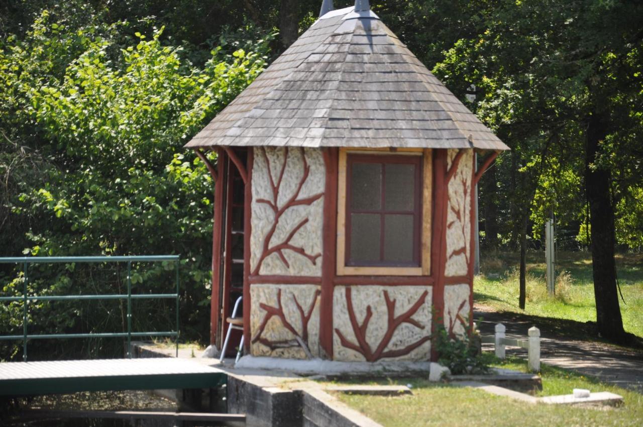 Hotel - Restaurant Le Moulin De Villiers Nouan-le-Fuzelier Dış mekan fotoğraf